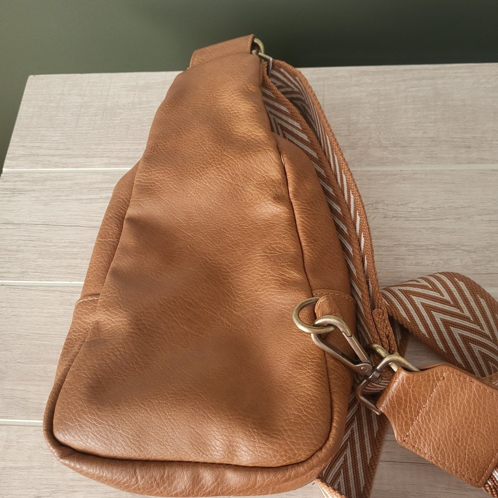 Anthropologie Liberty Slingbag Urban Originals Brown Small Crossbody Faux